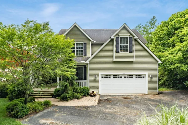 $630,000 | 170 Rose Drive, Granville, OH 43023