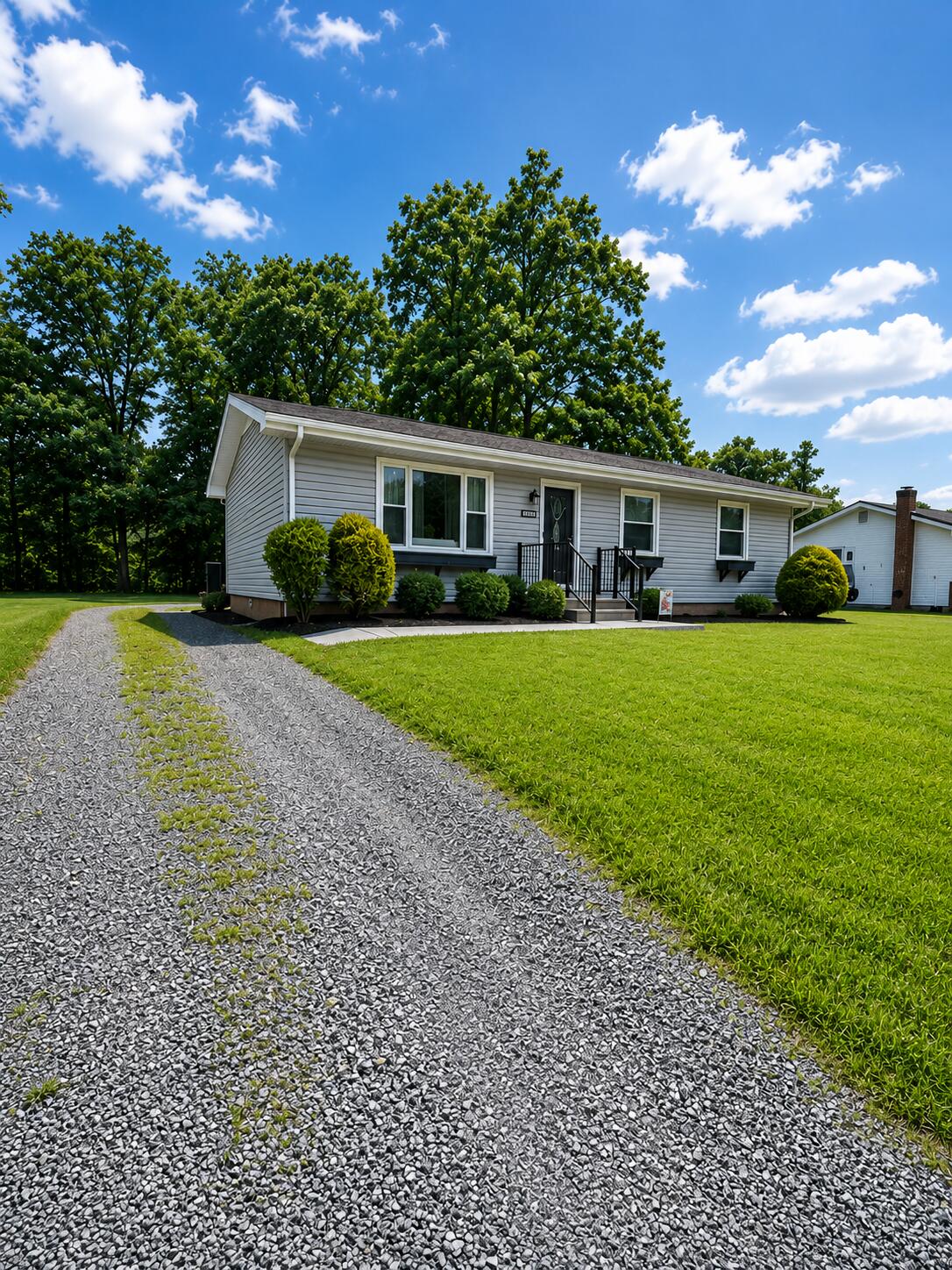 1111 Cherokee Trail Covington, VA 24426 - Photo 2 of 28 1111 Cherokee front w driveway