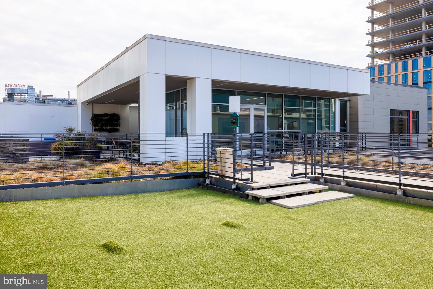 1125 Sansom Street, Unit 1B408 Philadelphia, PA 19107 - Photo 40 of 97