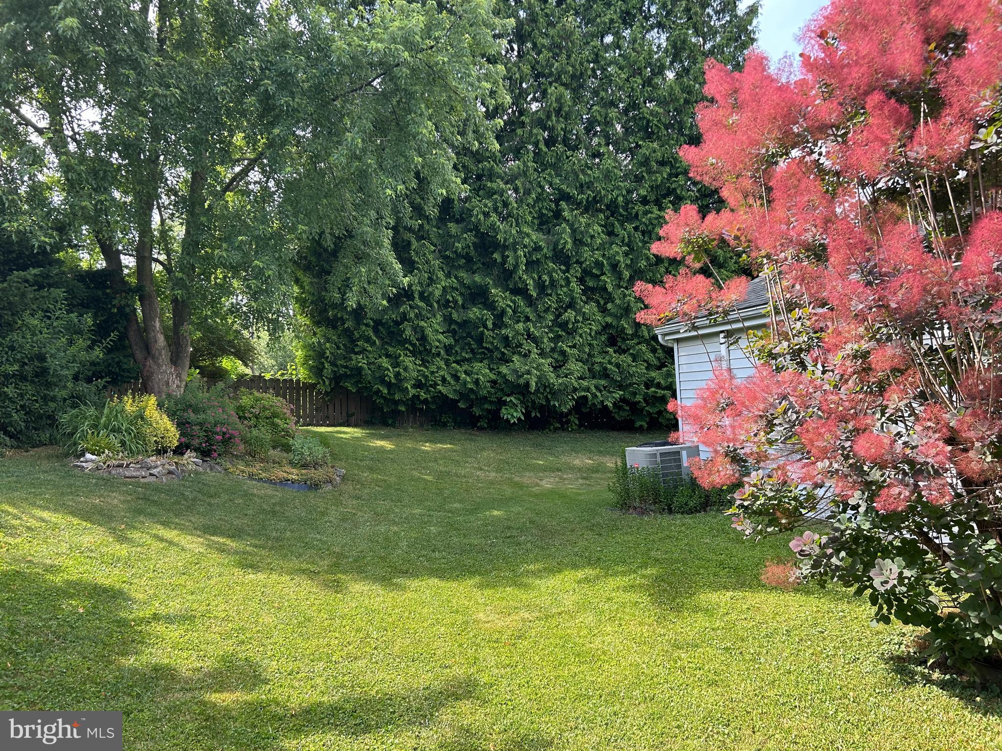 41 Winding Way Lititz, PA 17543 - Photo 2 of 12