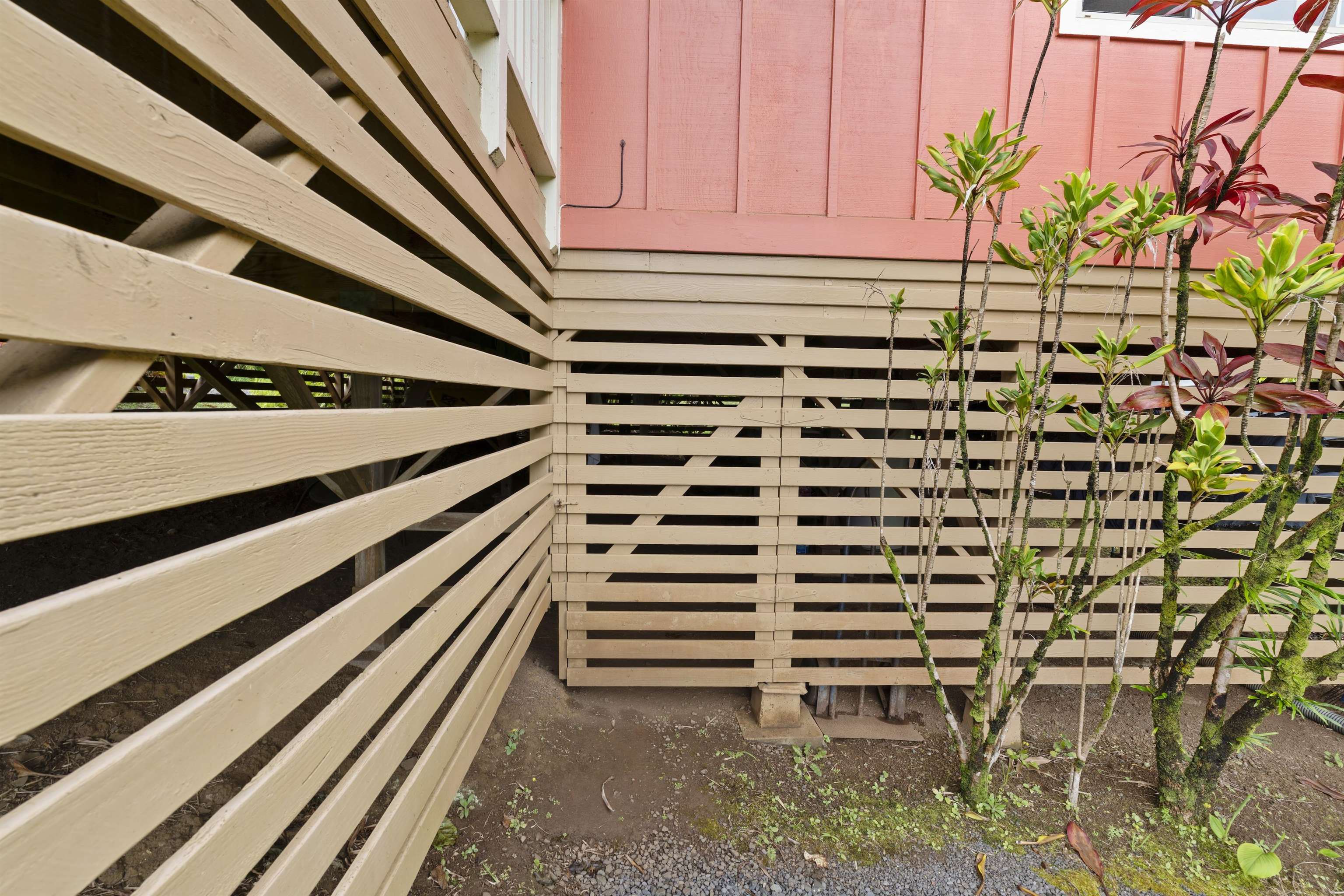 694 Kaupakalua Road, Unit B Haiku, HI 96708 - Photo 13 of 20