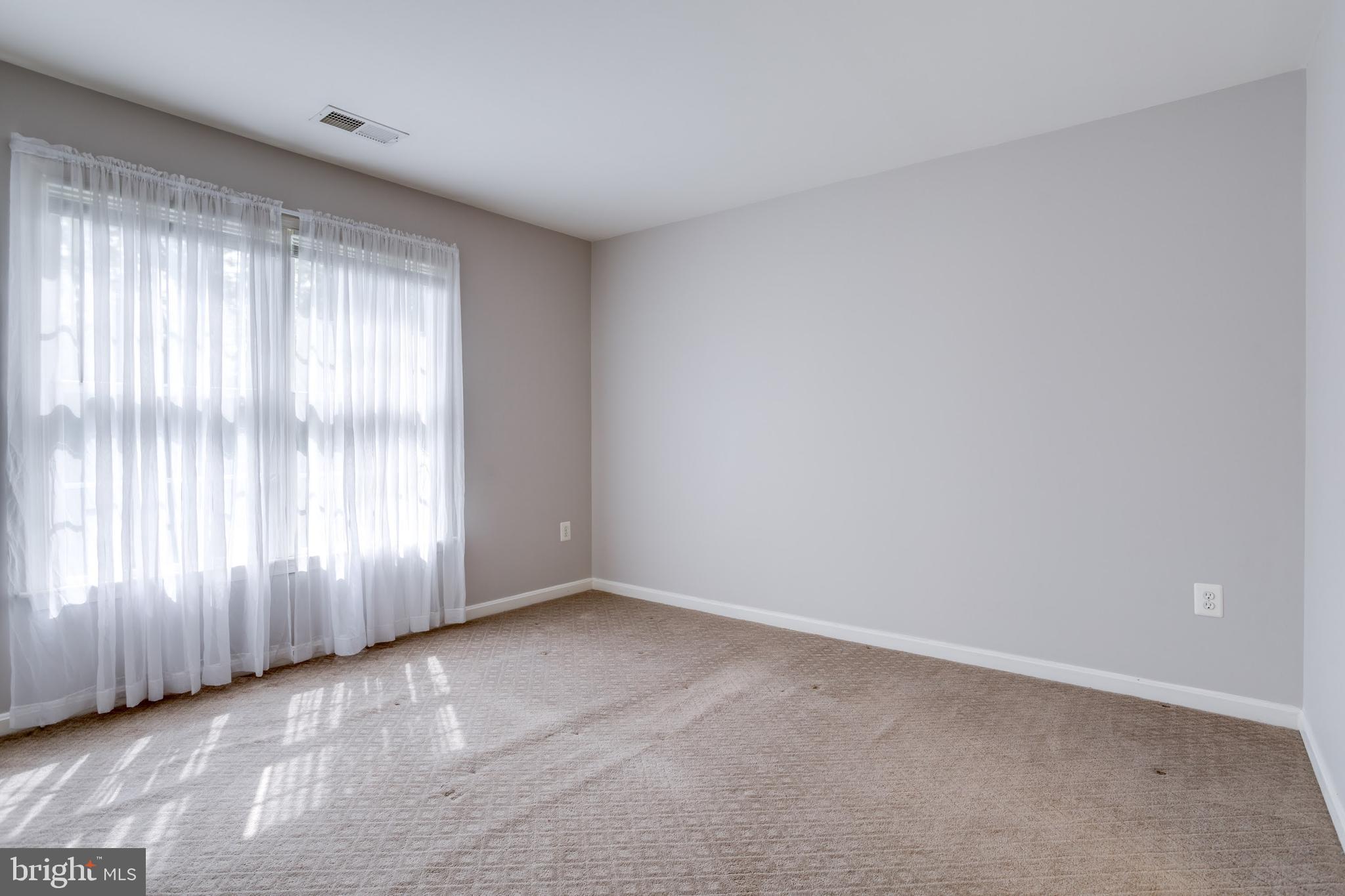 5193 Ox Road Fairfax, VA 22032 - Photo 37 of 63