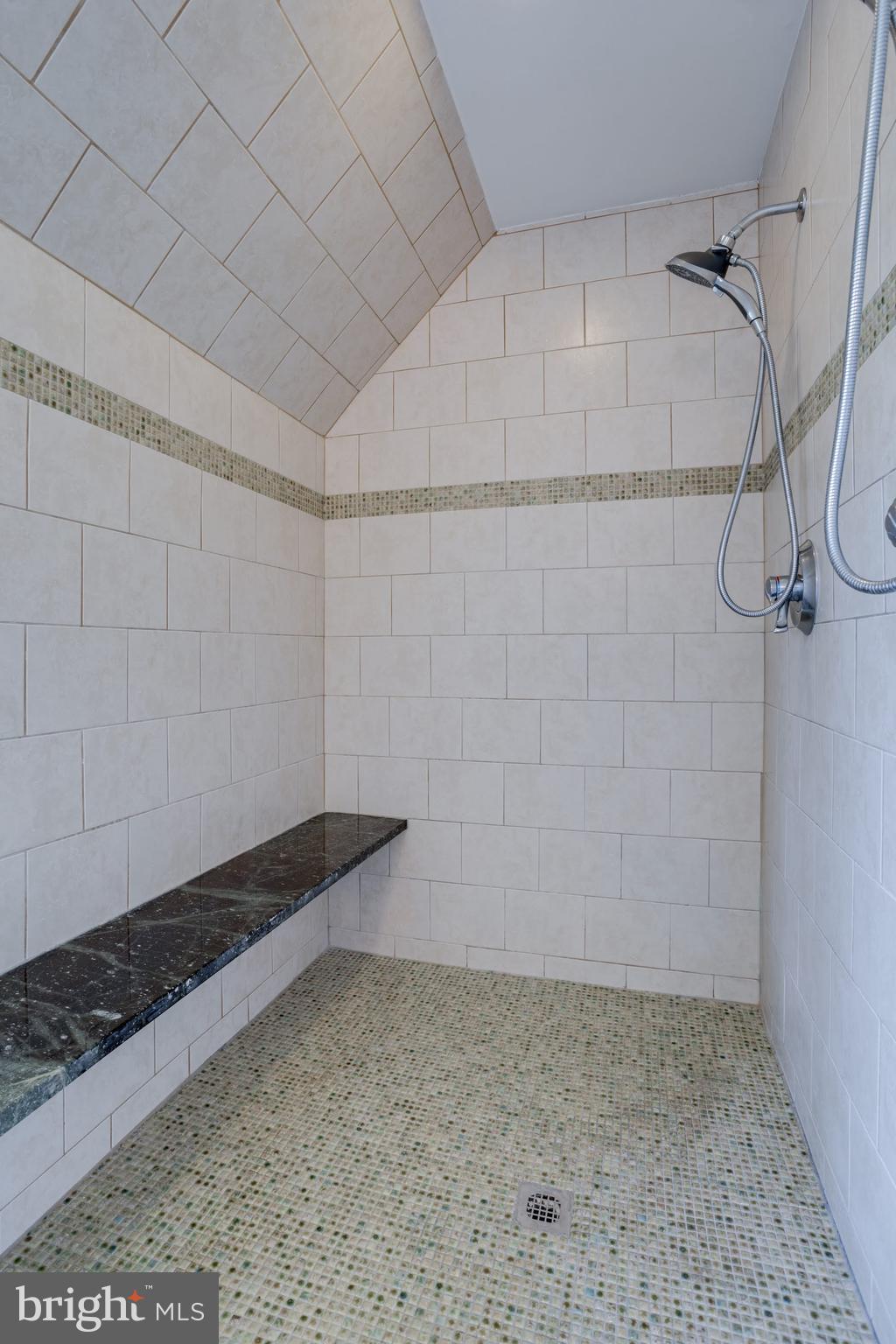 5193 Ox Road Fairfax, VA 22032 - Photo 46 of 63