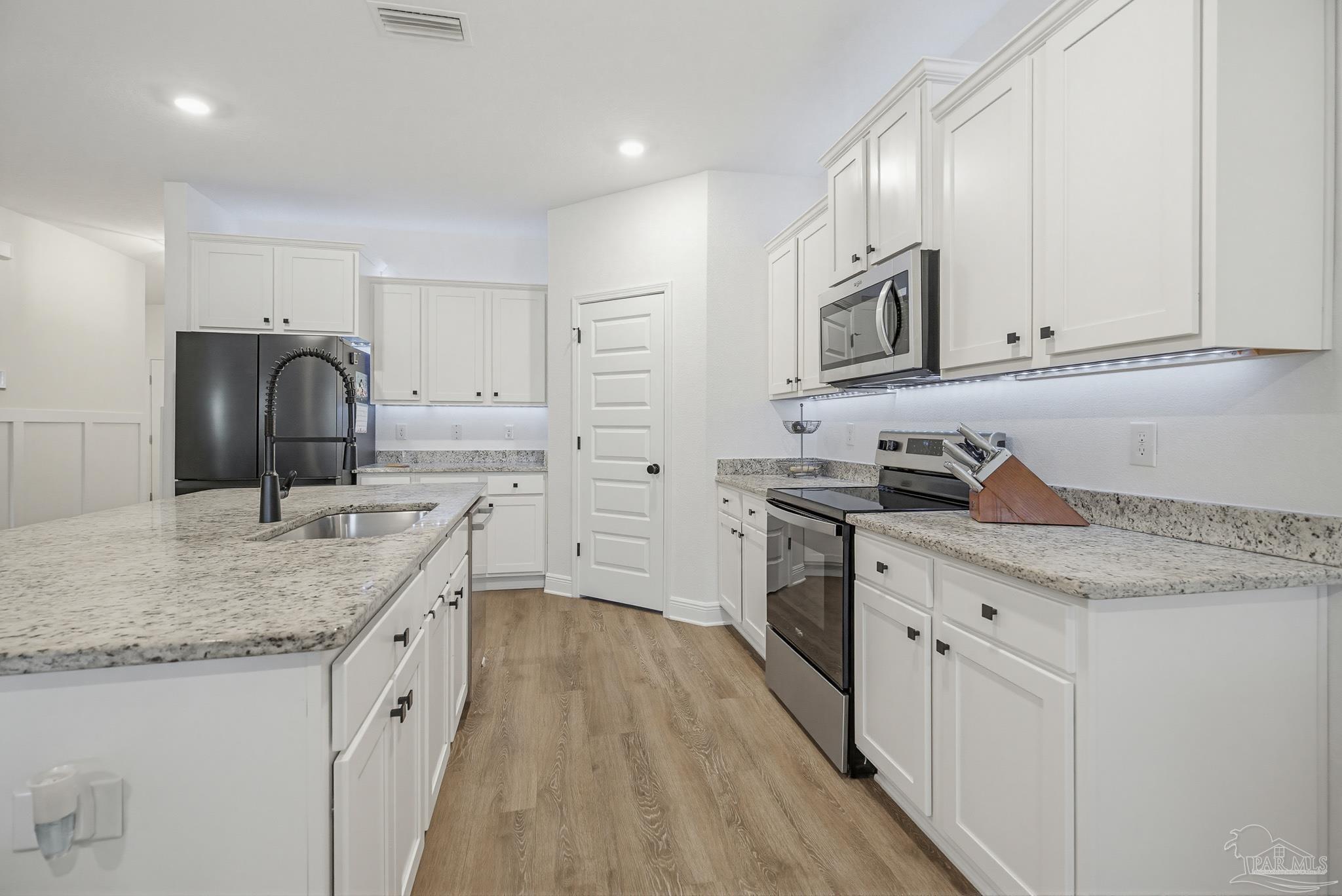 7862 Burnside Loop Pensacola, FL 32526 - Photo 10 of 38