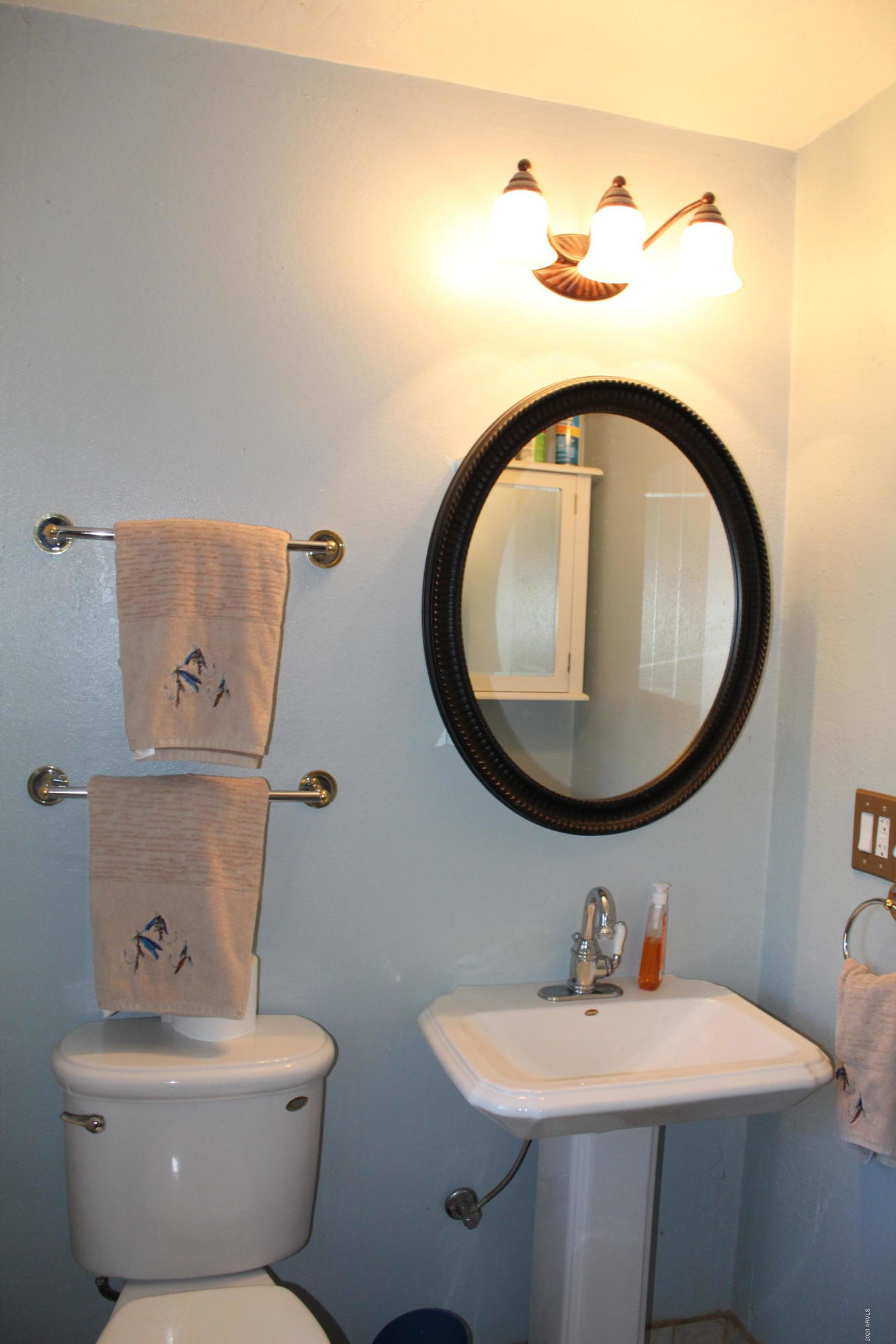 2155 Blue Jay Road Overgaard, AZ 85933 - Photo 31 of 50 upstairs master with shower