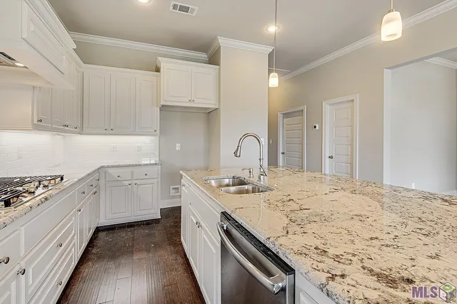 $501,549 | 150 Lake Hudson Circle, Thibodaux, LA 70301