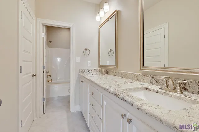 $501,549 | 150 Lake Hudson Circle, Thibodaux, LA 70301