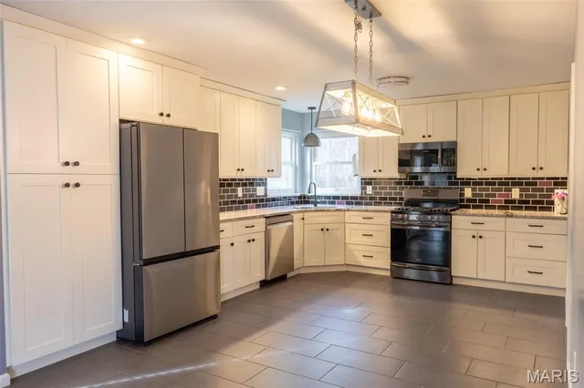 $395,000 | 2872 Fox Meadow Lane, Arnold, MO 63010