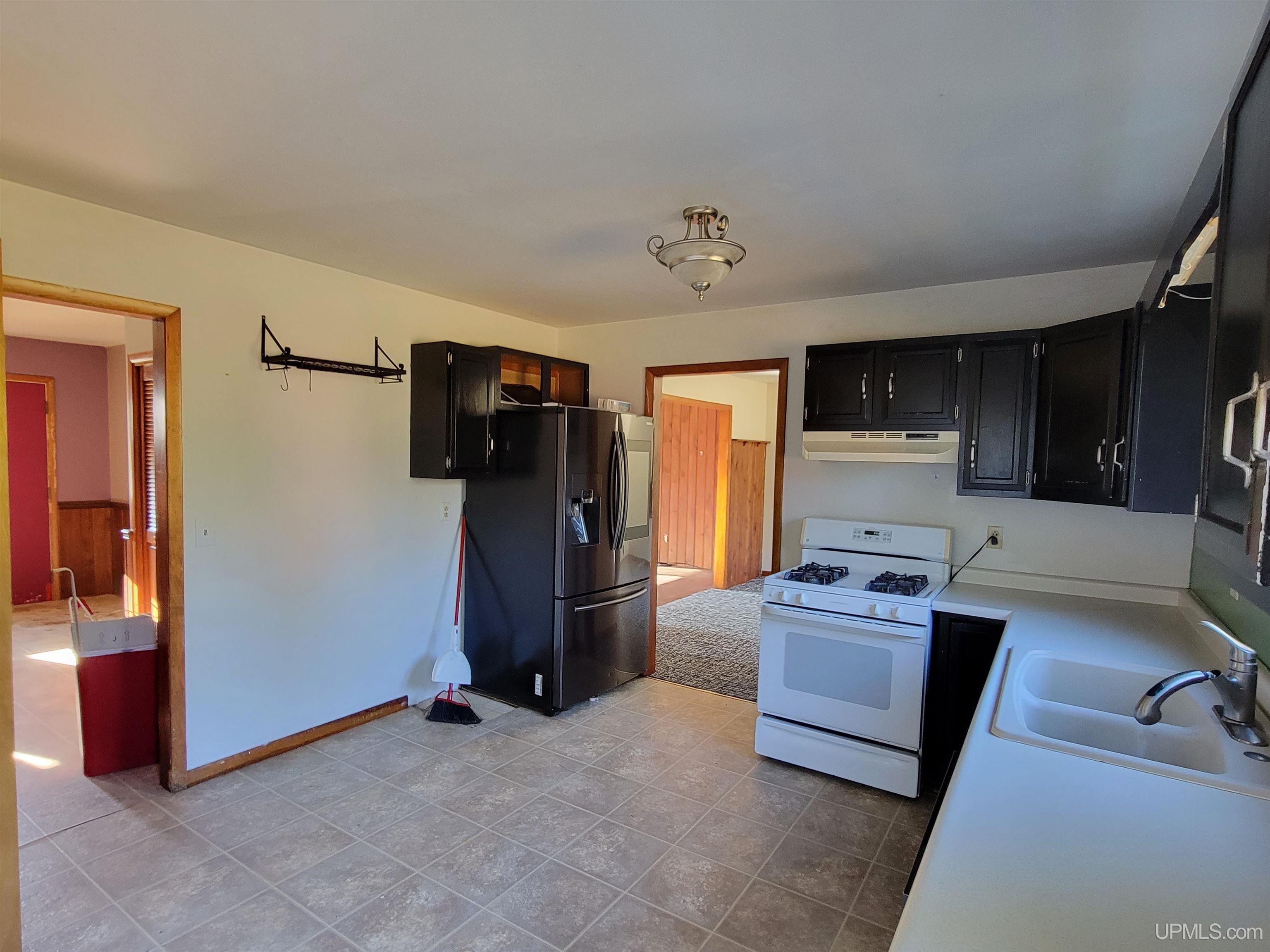 52835 Boston Calumet, MI 49913 - Photo 5 of 8 Gallery Image 5