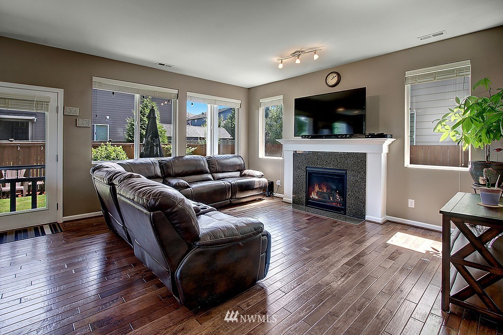 18503 36th Drive Southeast Bothell, WA 98012 - Photo 3 of 19