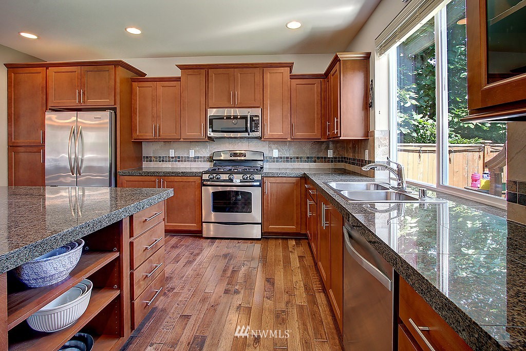 18503 36th Drive Southeast Bothell, WA 98012 - Photo 6 of 19
