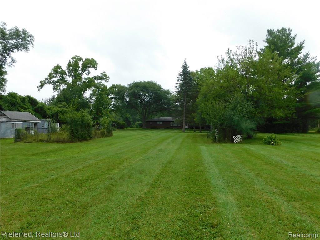 25408 Farmbrook Road Southfield, MI 48034 - Photo 56 of 74 DSCN0218.JPG