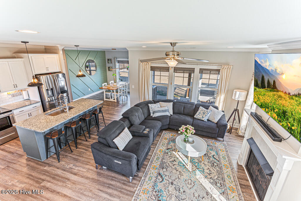 830 Warwick Lane Carthage, NC 28327 - Photo 5 of 40 Living Area