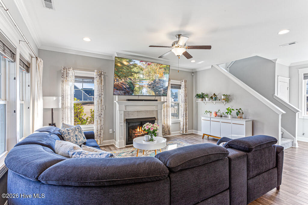 830 Warwick Lane Carthage, NC 28327 - Photo 7 of 40 Living Room