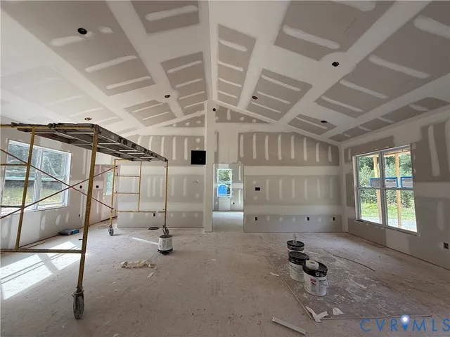 $319,900 | 369 Country Club Drive, Gasburg, VA 23887