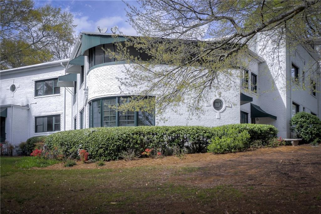 1100 Briarcliff Road Northeast Atlanta, GA 30306 - Photo 1 of 1 Welcome home to 1100 Briarcliff Road. This amazing end-unit townhome is the largest in Briar Hills.