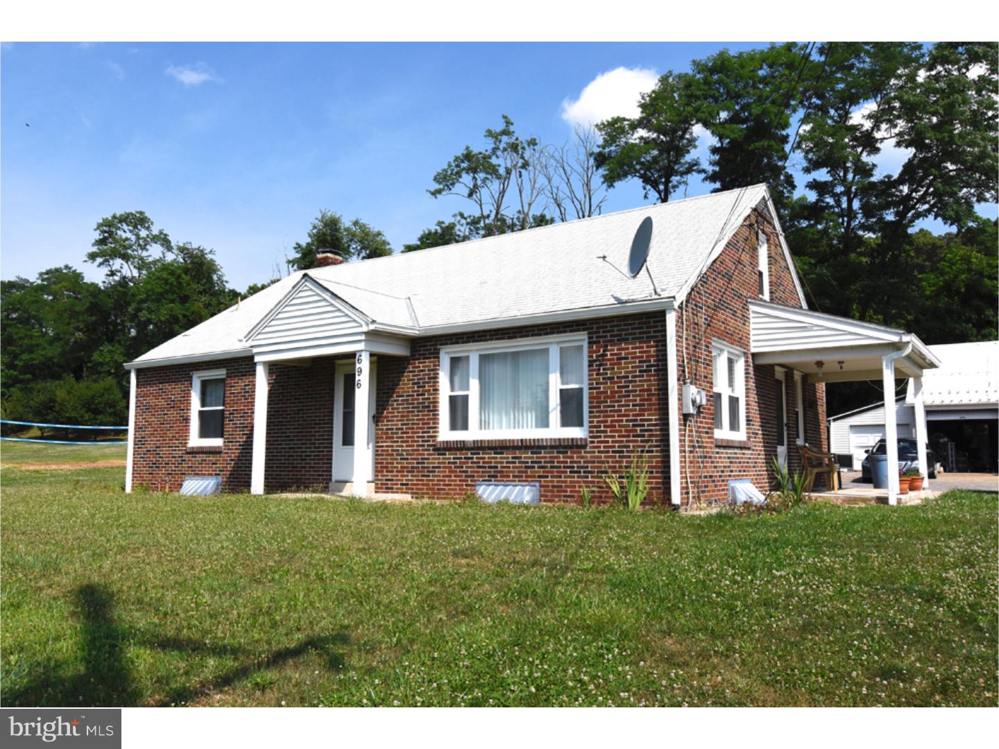 696 Candy Road Mohnton, PA 19540 - Photo 2 of 25