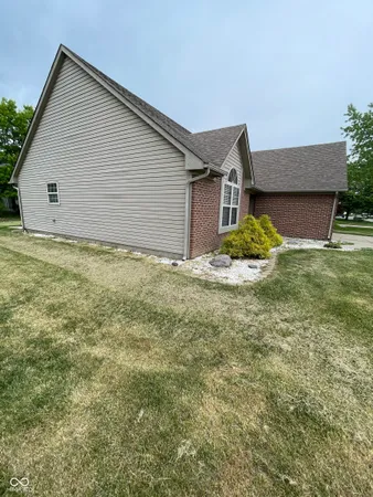 $2,345 | 11212 Boston Way, Fishers, IN 46038