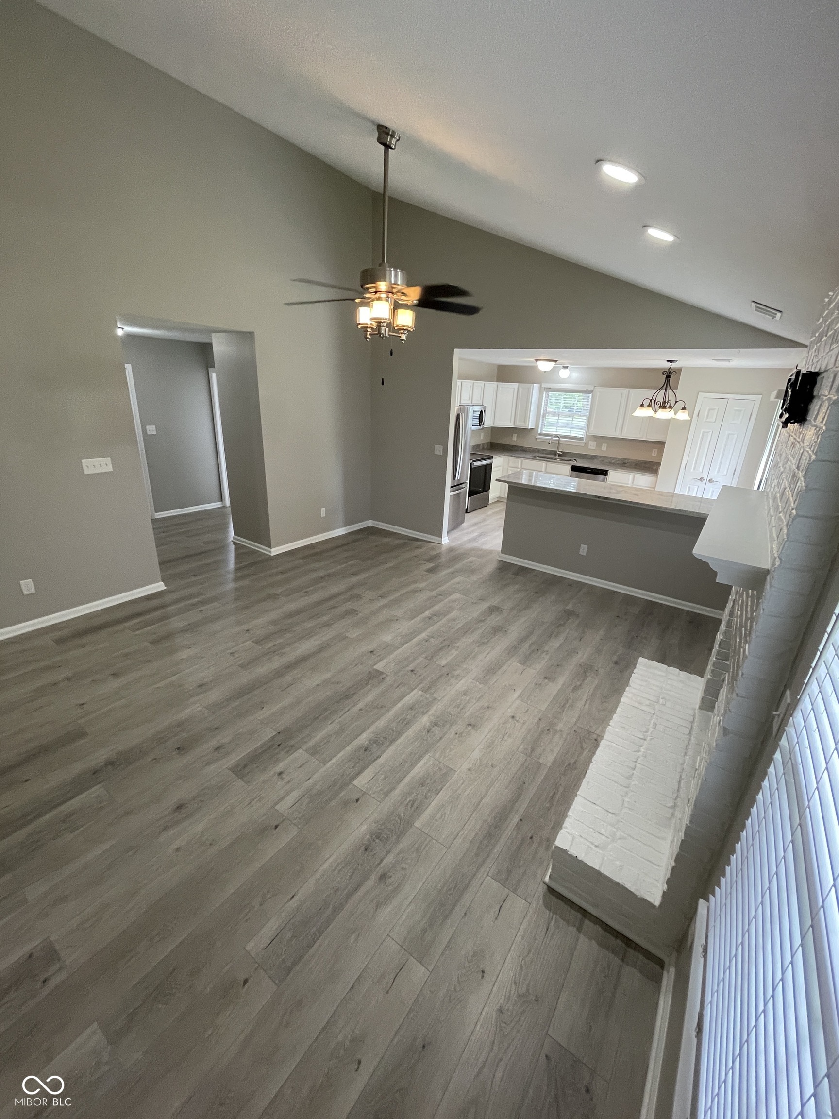11212 Boston Way Fishers, IN 46038 - Photo 5 of 18