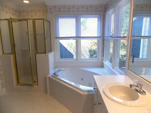 $2,250 | 1905 Castleburg Drive, Apex, NC 27523