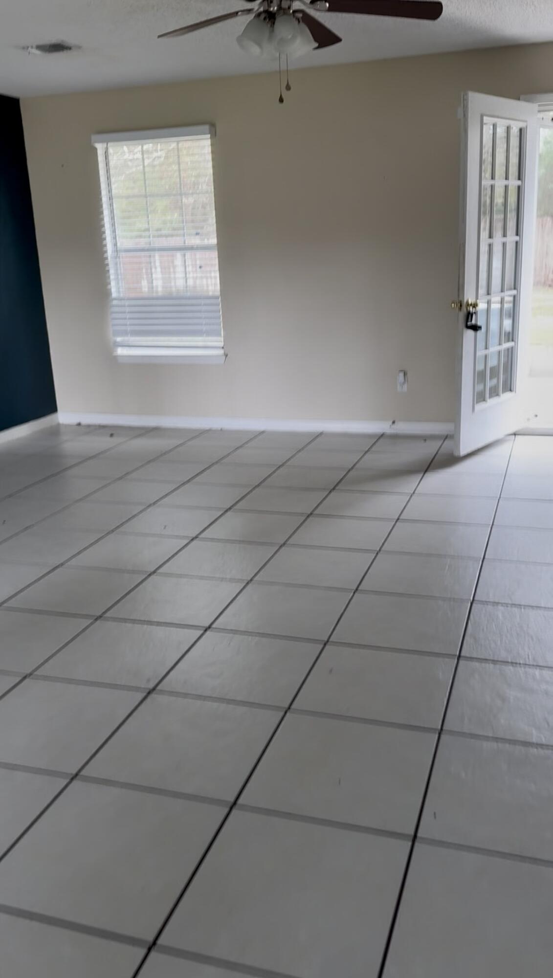 4261 Antioch Road Crestview, FL 32536 - Photo 7 of 9 IMG_9042