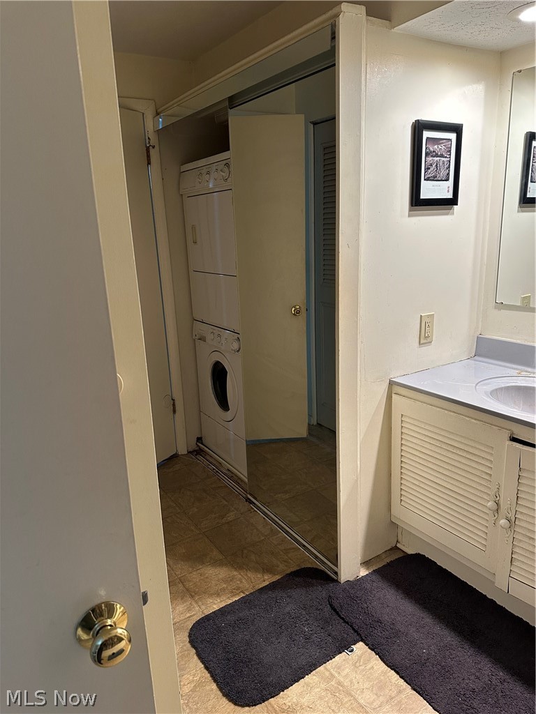 200 Granger Road, Unit 11 Medina, OH 44256 - Photo 13 of 16 Gallery Image 13