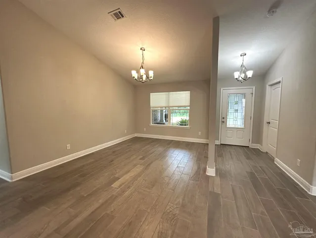 $2,700 | 3050 Palm Street, Gulf Breeze, FL 32563