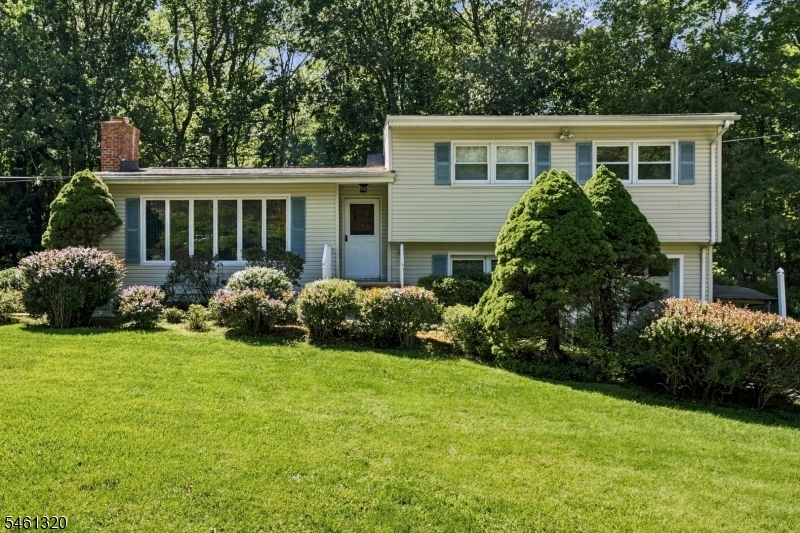 87 Orion Road Berkeley Heights, NJ 07922 - Photo 1 of 25 Gallery Image 1