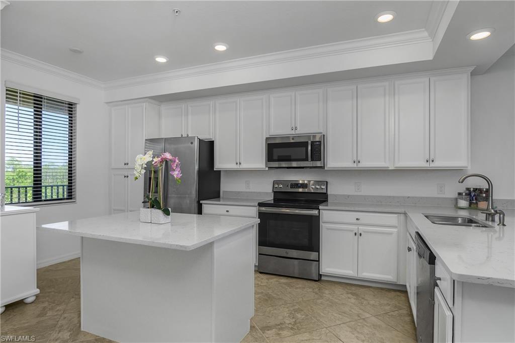 9590 Trevi Court, Unit 5334 Naples, FL 34113 - Photo 2 of 37