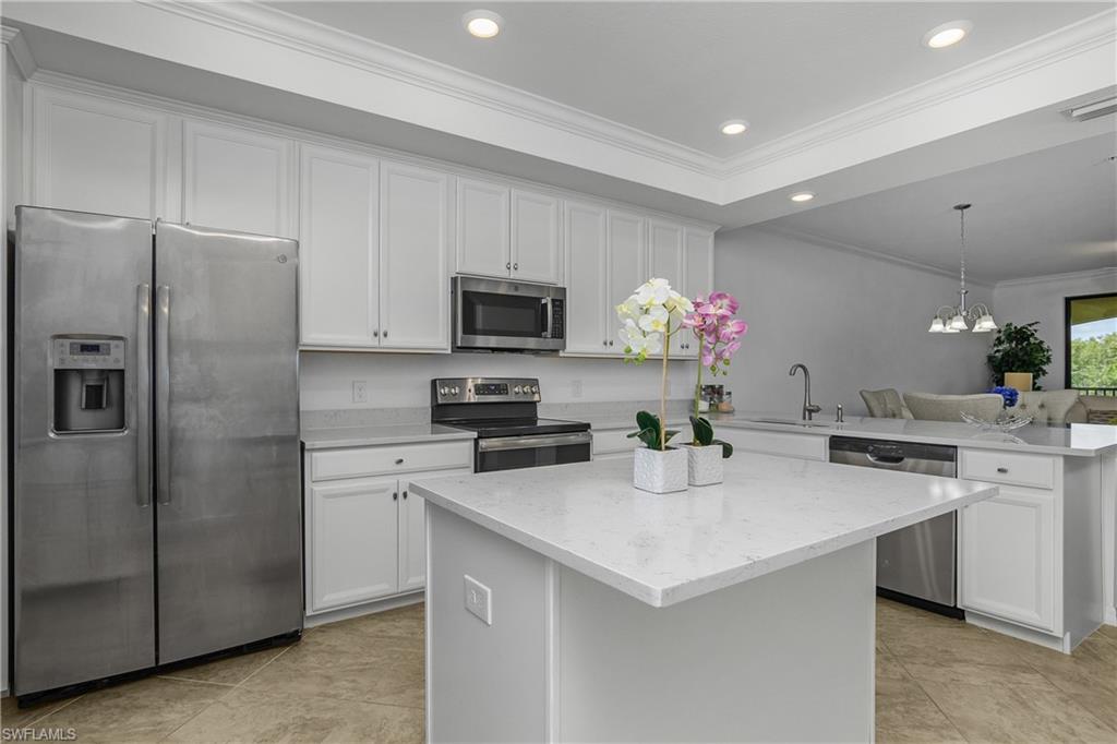 9590 Trevi Court, Unit 5334 Naples, FL 34113 - Photo 3 of 37