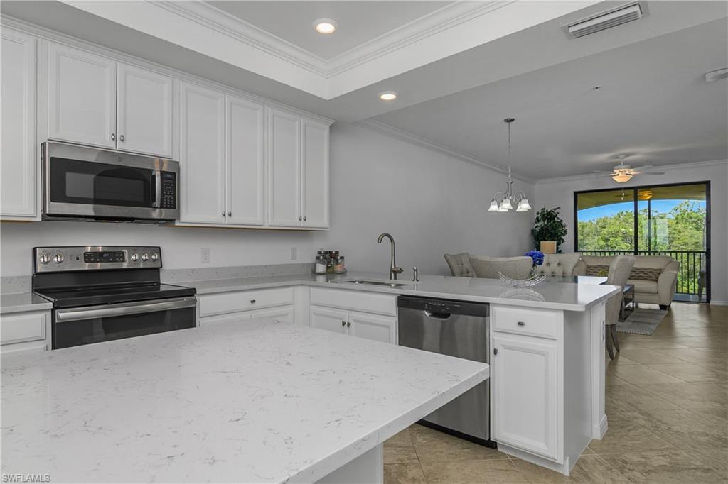 9590 Trevi Court, Unit 5334 Naples, FL 34113 - Photo 4 of 37