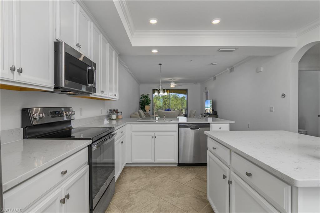 9590 Trevi Court, Unit 5334 Naples, FL 34113 - Photo 5 of 37