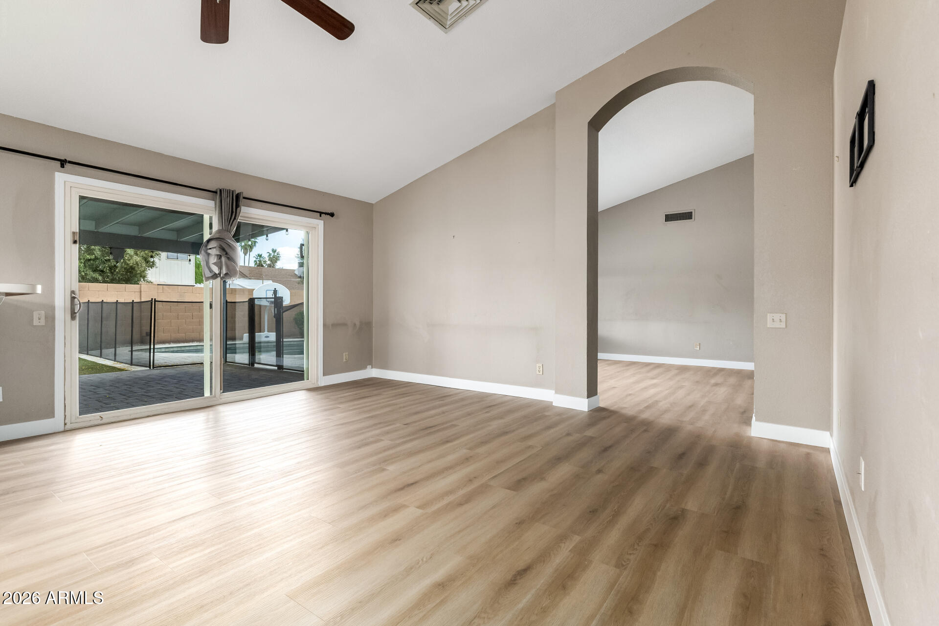 1714 West Manor Street Chandler, AZ 85224 - Photo 11 of 38 15 Manor