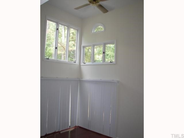 5107 Butternut Road Durham, NC 27707 - Photo 9 of 12 Den/Family/Great Room