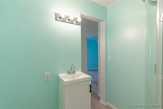 $199,000 | 53 H And A Lane, Roach, MO 65787