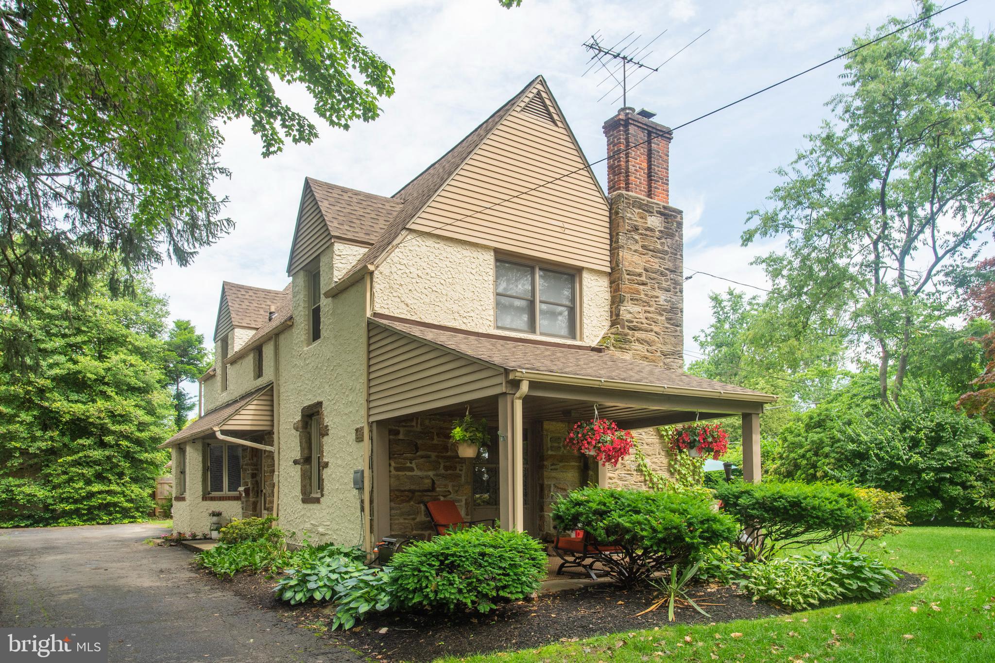 8322 Cedar Road Elkins Park, PA 19027 - Photo 1 of 25