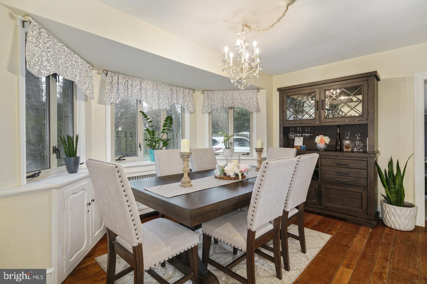 8322 Cedar Road Elkins Park, PA 19027 - Photo 5 of 25