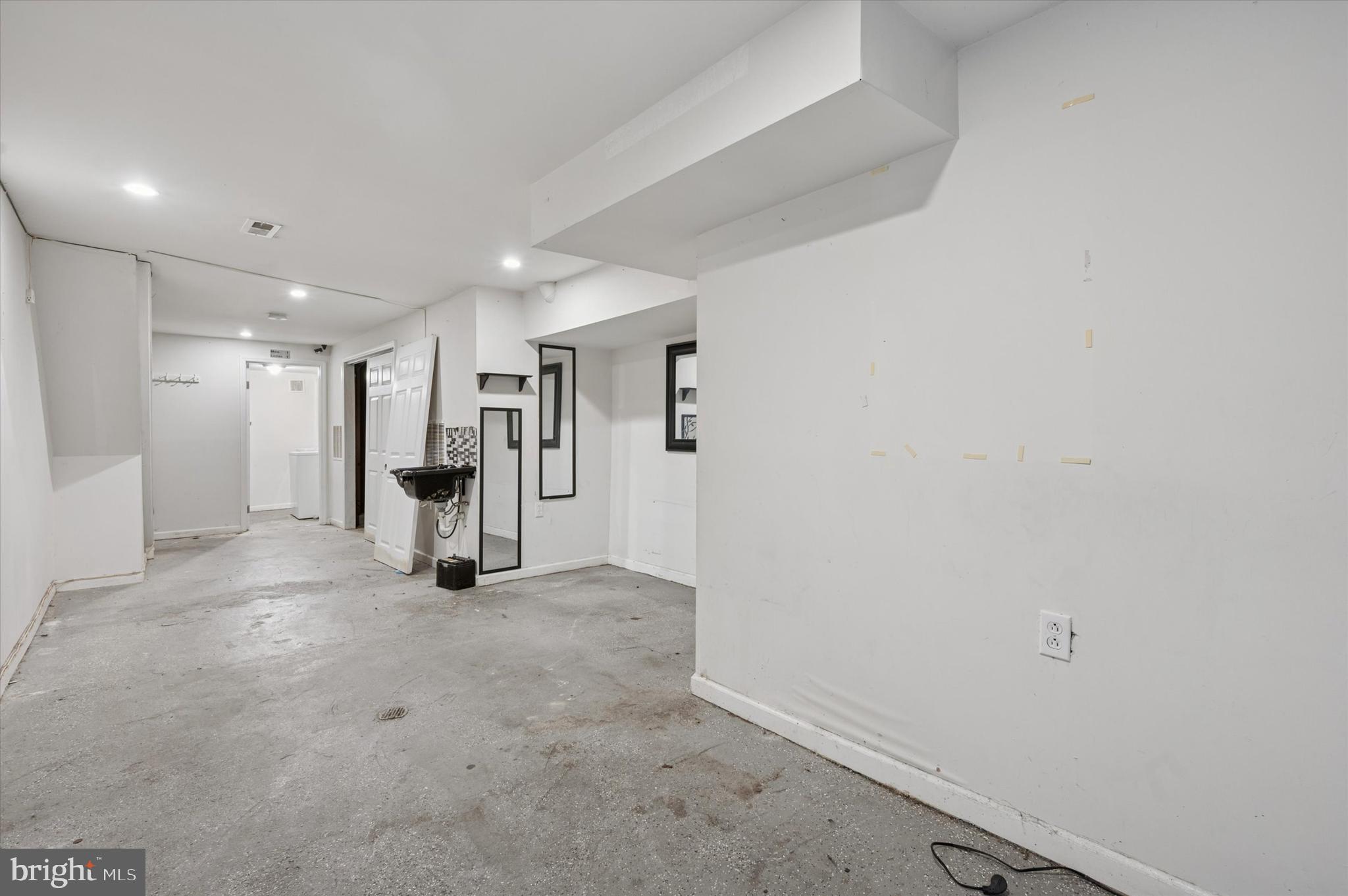 249 West Calvert Street Philadelphia, PA 19120 - Photo 23 of 25 a view of a livingroom with a refrigerator