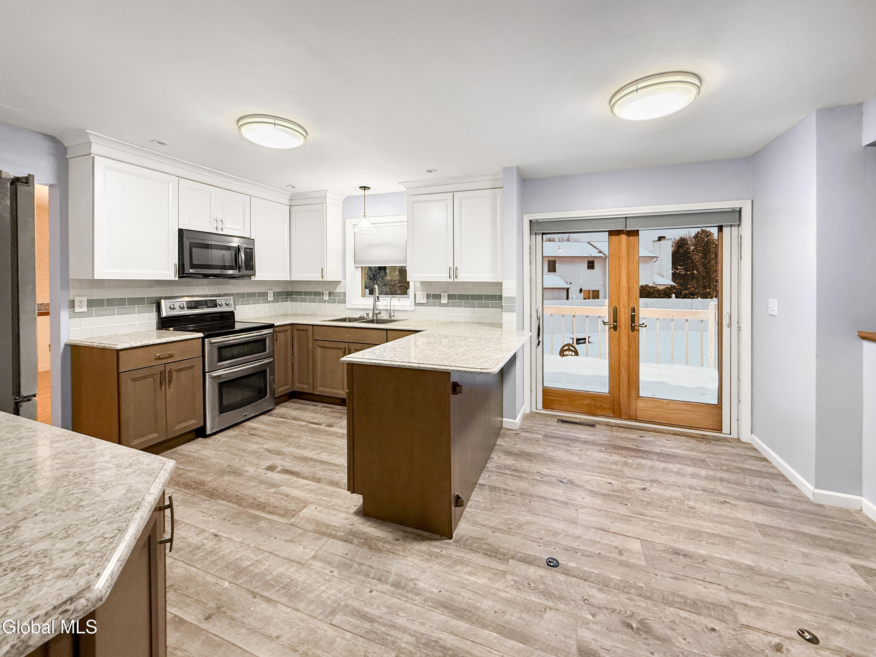 35 Mallard Road Bethlehem, NY 12077 - Photo 14 of 41 IMG_9361