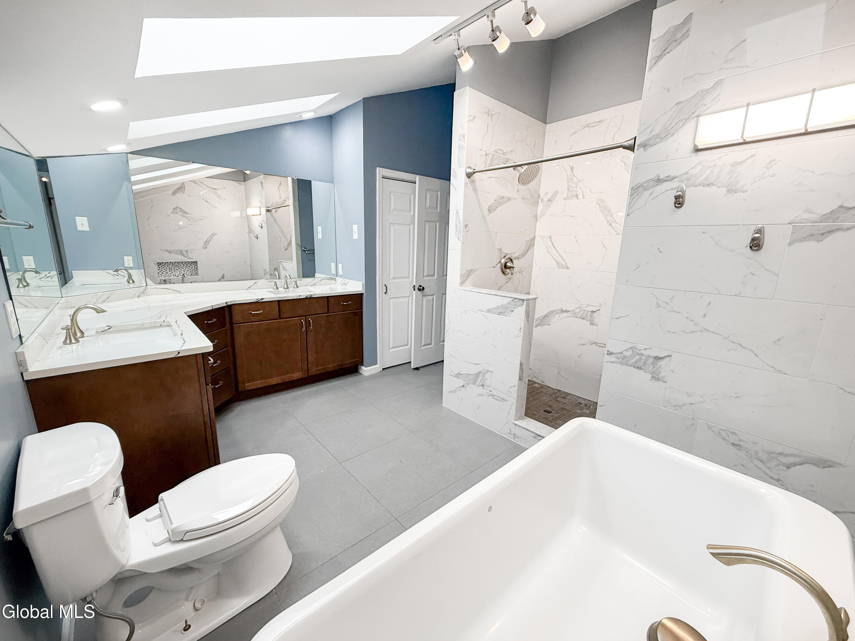 35 Mallard Road Bethlehem, NY 12077 - Photo 25 of 41 IMG_9521