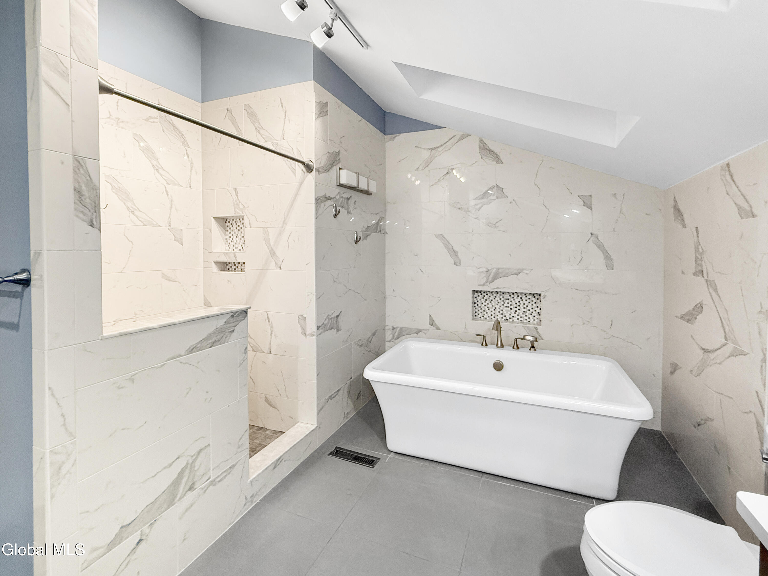 35 Mallard Road Bethlehem, NY 12077 - Photo 26 of 41 IMG_9374