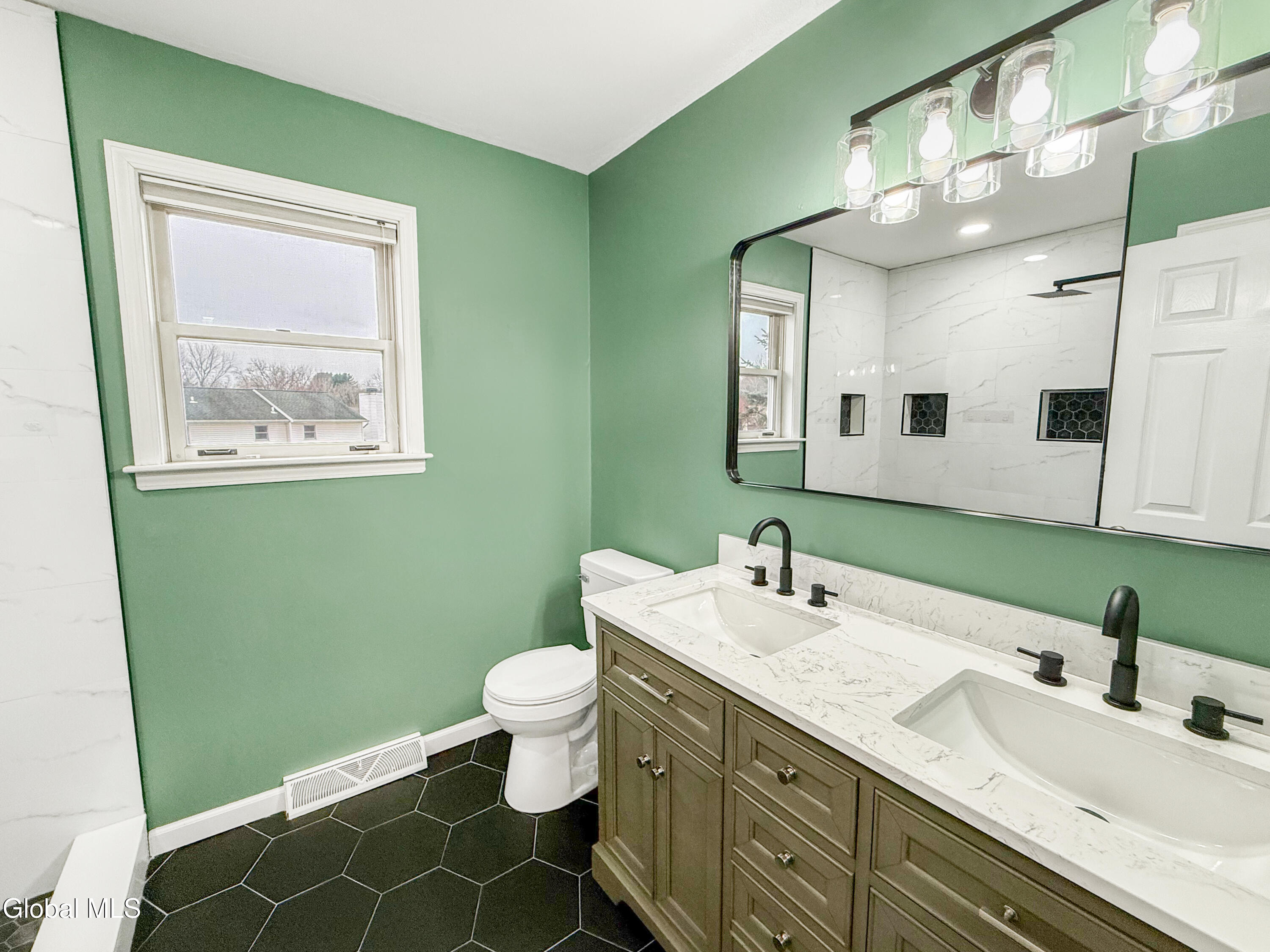 35 Mallard Road Bethlehem, NY 12077 - Photo 30 of 41 IMG_9515