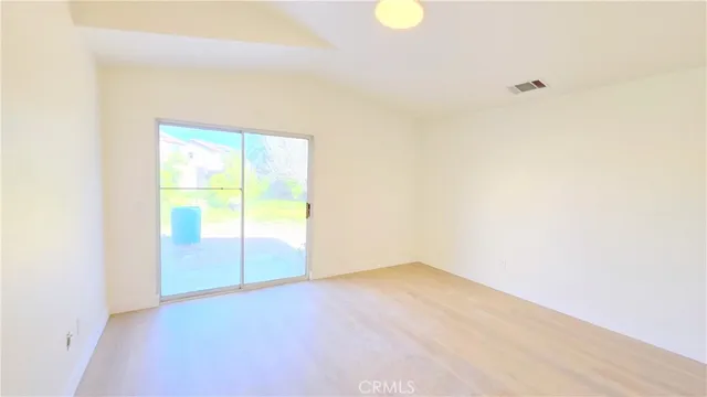 $3,195 | 1100 Cloverdale Street, Riverside, CA 92501