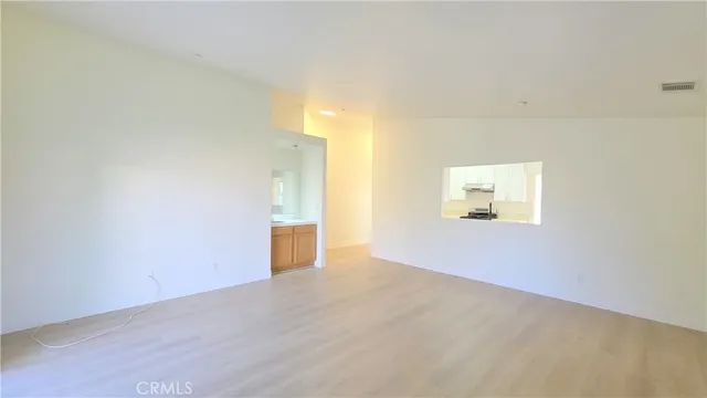 $3,195 | 1100 Cloverdale Street, Riverside, CA 92501