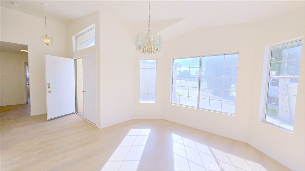 1100 Cloverdale Street Riverside, CA 92501 - Photo 8 of 28