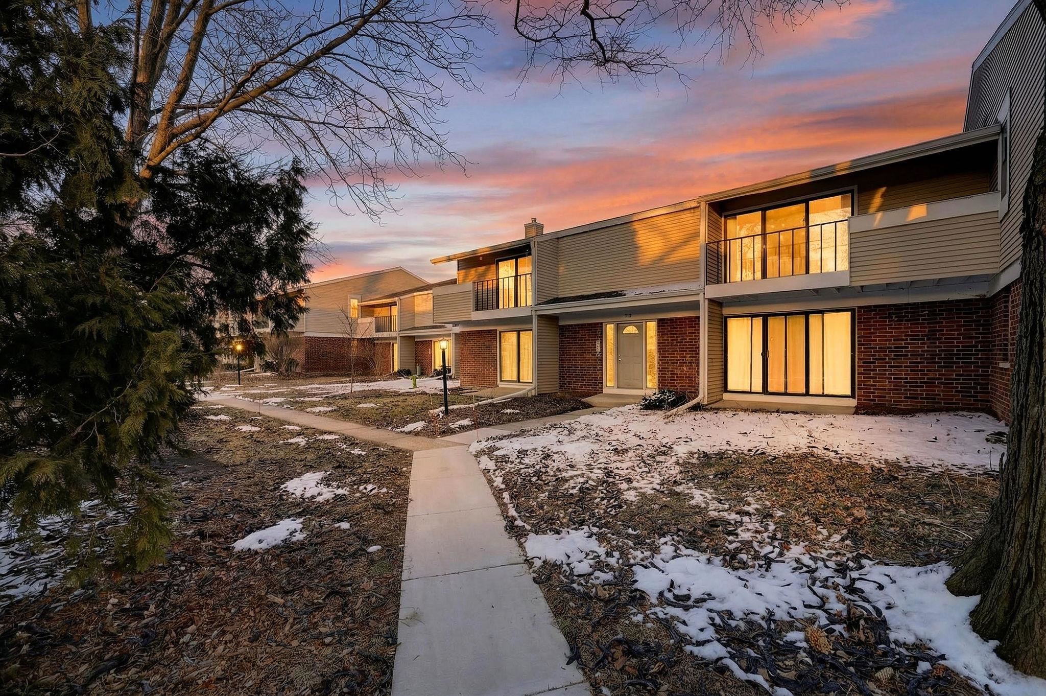 5542 Century, Unit 4 Middleton, WI 53562 - Photo 1 of 48