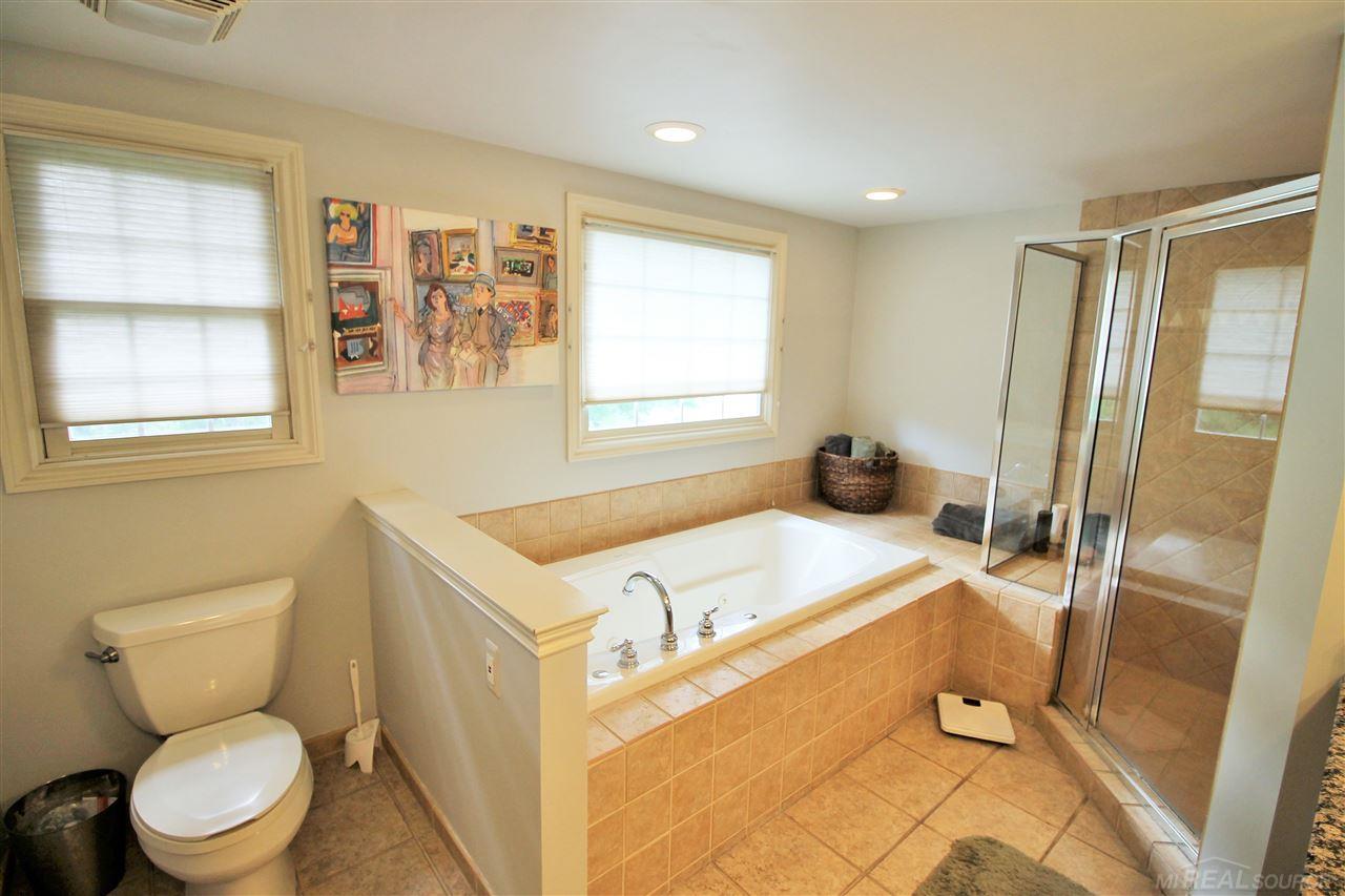 1177 Devonshire Road Grosse Pointe, MI 48230 - Photo 49 of 78 50018564-51.JPG