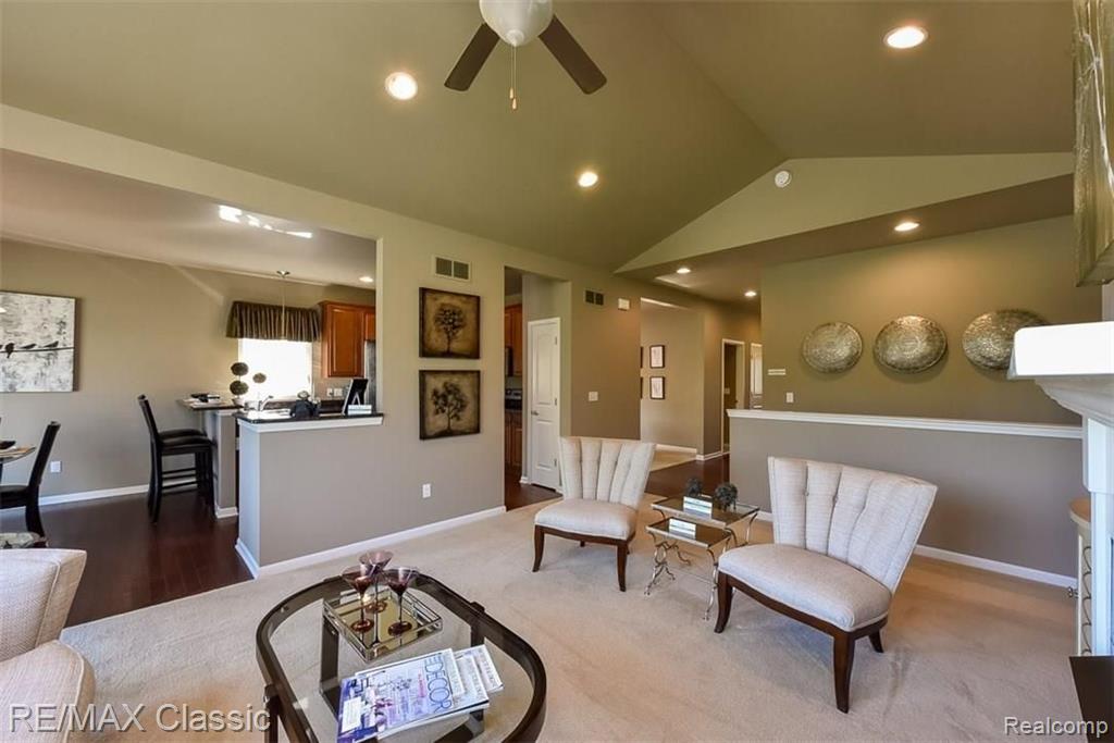 49271 Hawksburry Road Canton, MI 48188 - Photo 53 of 95