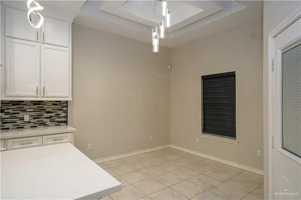 $2,400 | 404 Royal Drive, San Juan, TX 78589