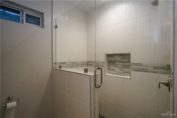 $2,400 | 404 Royal Drive, San Juan, TX 78589